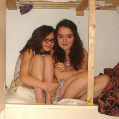 AliceeBob's profile picture. 160 characters eh? well..The best night of my life- when I met Gok Wan. Ballet dancer in the making... Hopefully.. I follow back! enjoy.