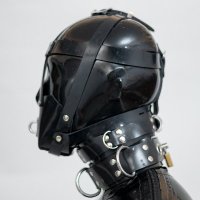 Zephyr's Fantasy ✈️ Bangkok May 31 for Pride (@latexzephyr) 's Twitter Profile