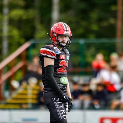 Class of 2027 | Safety/DB/Specialist| Carlstad Crusaders | 5’10 | 175 lbs | E-Mail: Truls@Wenli.no