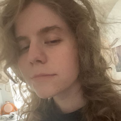thelastgreatnb's profile picture. 22/ crying on the bathroom floor