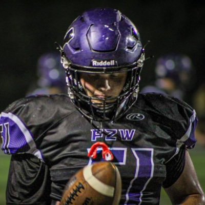 Fortzumwalt West 🏈C/O 25’ 5’ 11” 235lbs Center