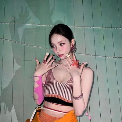 rohanni___'s profile picture. they•he ° occasional rants ° stan twt