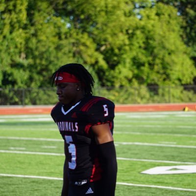 Pg/sg 🏀 DB🏈 track:100m 10.8 4x1 long jump phone:816-986-0211 email:allenjoshua611@gmail.com RaytownSouthHighSchool class of2024 Height:5’10 Weight:160 3.8gpa