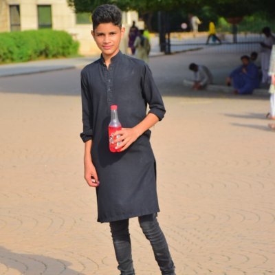 usmankiani94902's profile picture. 