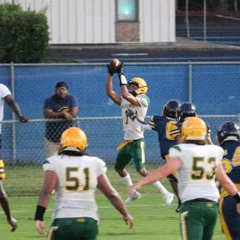 6’2, 175/ Co 2024/ Wr/Cb/ Amelia High School/ GPA: 3.7 Phone:804-837-7354 Email:yaboiant33dt@gmail.com