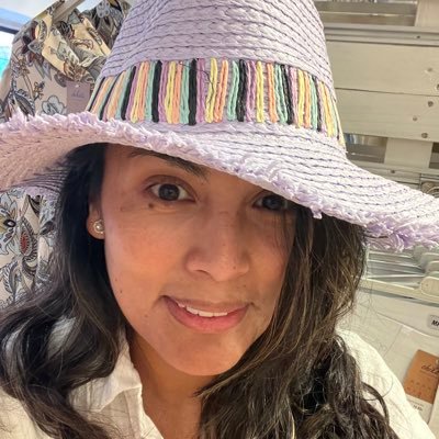 shirley58313's profile picture. Proud Escuela Key 4 grade Teacher