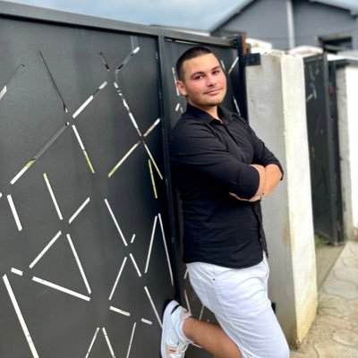 jeliic5's profile picture. ♒︎-♈︎- ♌︎       Zasigurno najveći obožavalac Sanje Vučić🐺