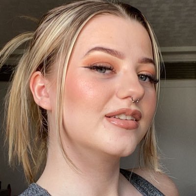 KattAndThat's profile picture. 🏴󠁧󠁢󠁳󠁣󠁴󠁿 // Daily dose of everything makeup and drama \\