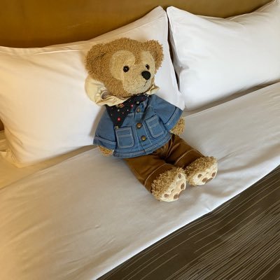 happysads_'s profile picture. 「マンガ一巻読破」https://t.co/95xQ9pwDB6 (https://t.co/OhypPDKOlp) 漫画単行本一巻を紹介。ドラムとベースの効いたBPM速くて手数の多い音楽好き。映画も音楽ライブも２時間かからず終わるのがベター。100分以内ならモアベターよ。