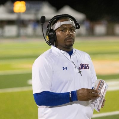 God Fearing Servant | CB Coach @ Madison Central HS | Head Track & Field Coach l @CMU_Football Alum | #SeatbeltCEO l #FlintMI l #DBSpecialist l #TREKPerformance