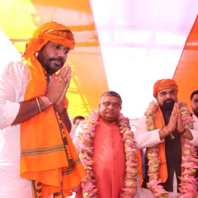 Puttu943's profile picture. मनुष्य होना मेरा भाग्य है पर
हिंदू(सनातन धर्म रक्षक् ) होना मेरा सौभाग्य है🙏🙏

जिला उपाध्यक्ष सह फतुहा विधानसभा प्रभारी 
भाजपा संगठन जिला बाढ़