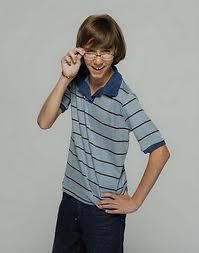 Este es mi Twitter Oficial, soy actor y me encanta reir con mis amigos.