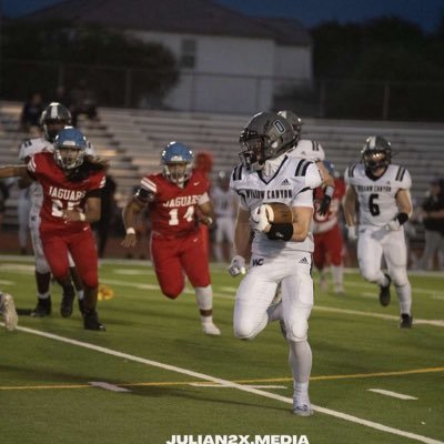 ✝️Willow Canyon highschool co/24 varsity RB/FS/ATH 6’0 185 2.8 GPA/1st team all region safety/ district DPOY. https://t.co/QdKGTJ5PLW