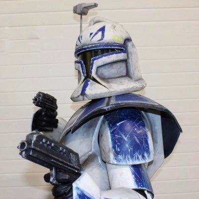 MochiBoiPlays's profile picture. This is my only account!