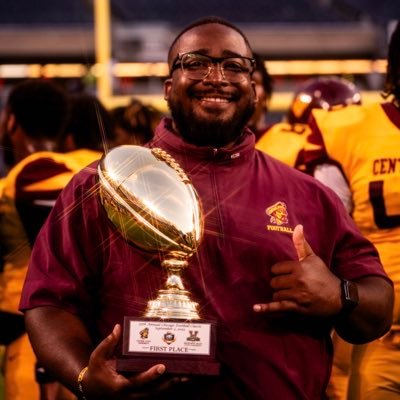 37 | Safeties & Special Teams Ast. @ Central State | ENTREPRENEUR | Former Central State Free Safety | ΑΦΑ: MAΔΞ SPR. ‘11 | PSN: Iceman_Primo24