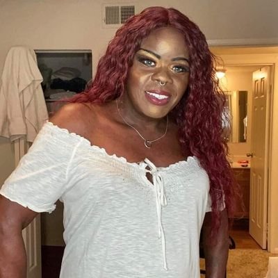 Transexual Woman living in Topeka Kansas looking to make new friends.