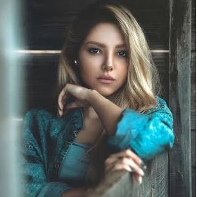 Eleanor_2021's profile picture. Software developer