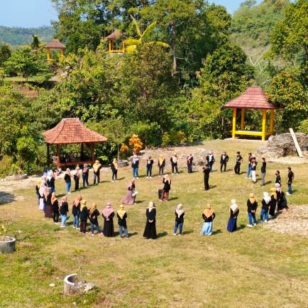 teten_sutanto's profile picture. tebarkan senyum