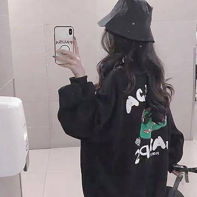 無言フォローすみません🙏🏻 | 趣味が合いそうな方フォローします+👤| Age 24 | 山口 | コムドット | コムレンジャー | やまと推し寄りの箱推し⸜❤︎⸝ | 🐊❤️ | 🦍💜 | 🦥💚 | 💜❤️ | 💚💜 | 💚❤️ | カレンダーお渡し会参戦✊🏻 |