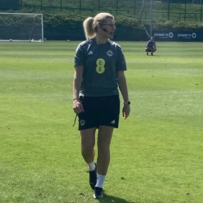 1️⃣3️⃣0️⃣🧢 @NorthernIreland 💚@CruesStrikers Captain ❤️🖤 @QUBelfast Hon. Doctorate 👩🎓 @UEFA A Diploma @StreetSoccerNI Ambassador. Views are my own