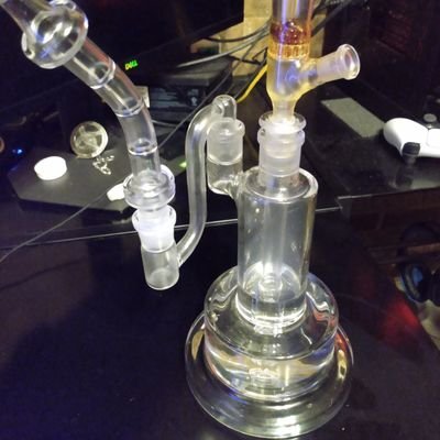 Dry herb vaping is my hobby and want to share it with other people!
Just posting videos of different setups and hoping to give reviews in the future.
