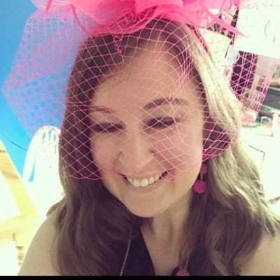 eternal_iroll's profile picture. good on paper/ future book club topic/ possible poet/ blue dot in a red state/ candy stripes living in Kentucky #iubb ❤️