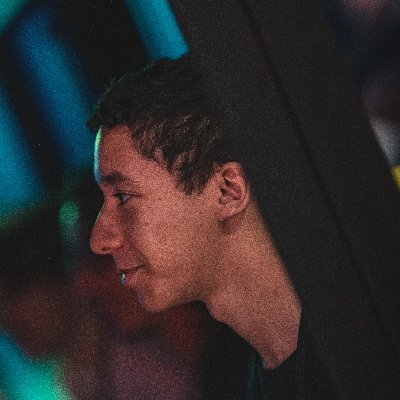 Freelance DevOps 💻 Minecraft lover🧍♂️CTO at @SandBlockMC & working with @FuzeIII, @TheGuill84 | Dev & Admin @GuillGames | PP by @Luzord_
