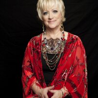 Lisa Cannon - @psychicLisaC Twitter Profile Photo