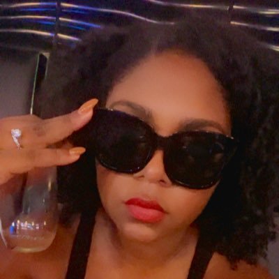 sr. social strategist. here for the vibes, sports memes & the bravo banter… forever a #WomanInSports