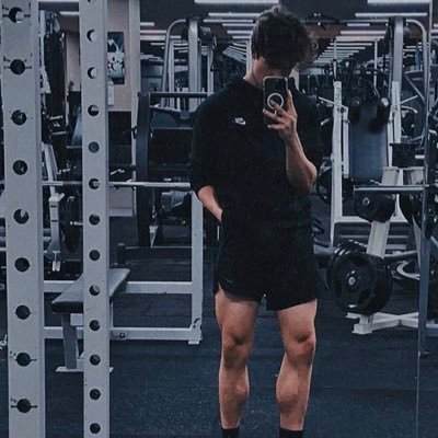 itzApathyy's profile picture. 23 | PhD in jumpscares | Variety Streamer | 🇺🇸🇦🇺🇺🇦