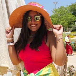 FaridaElAghoury's profile picture. Pathetic العافية