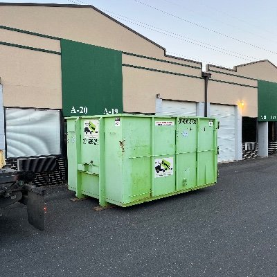 Residential friendly dumpsters!

Best dumpster company on earth!