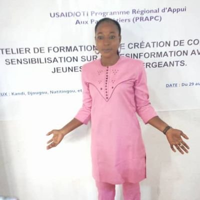 sociologue en formation
 Activiste à AssociationGBAMBA
Actrice de changement #ADC229:2.0
Promotrice de la #Paix et de #CohésionSociale
Transformatrice