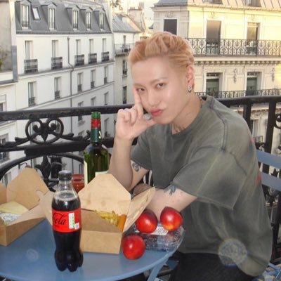 BadmoonLoo's profile picture. vivan las mujeres y la música