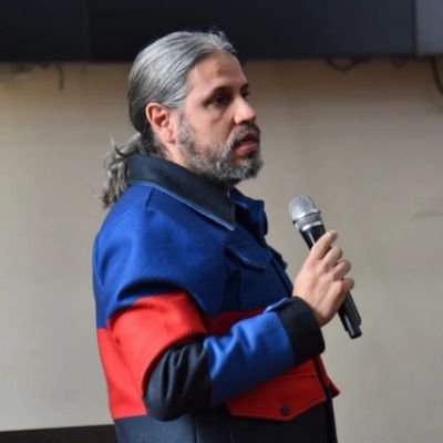 amazuera79's profile picture. Director Audiovisual y periodista. Especialista en Quijotadas. Pandebonudo.  Amante de la longaniza chocoana y la mechita. Voyeur de la vida.