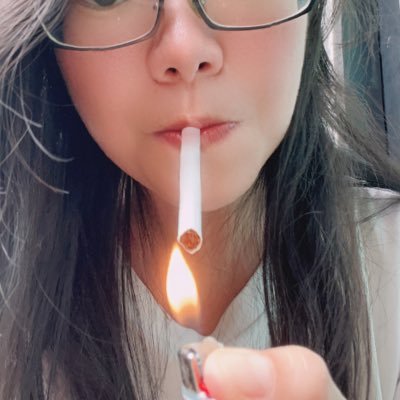 Cigarettes, coffee, cannabis...🚬 occasional $SOL degen trader