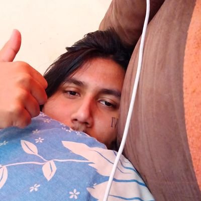 ih ala o cara é pintor 

https://t.co/nP2yu7a3xr