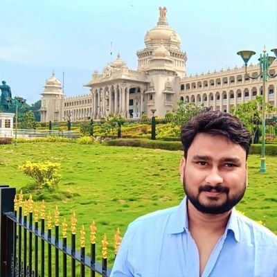 _raveesh's profile picture. data_econ_wonk | researcher |