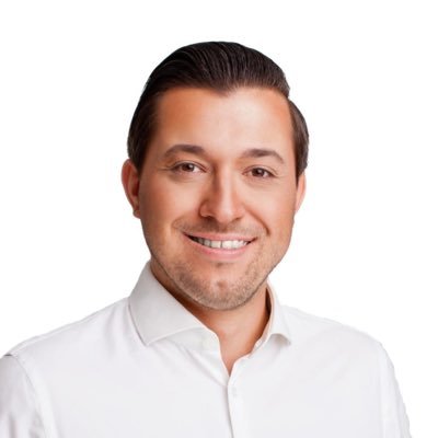 b. Szef Gabinetu Politycznego trzech Ministrów Gospodarki (PJG, MKH, MKP) b. samorządowiec. Założyciel @Mloda_PL 💙🍀| PR&Komunikacja