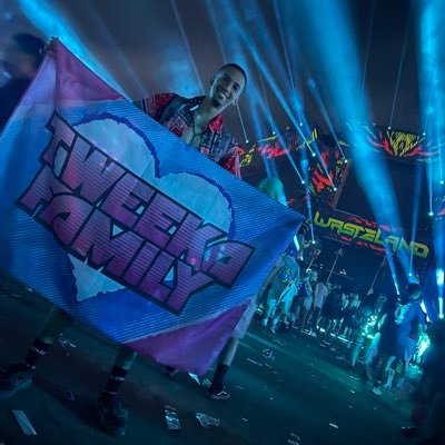 6'7✊🏾It’s delightful being heightful 🫡 Living life at 150+ bpm ☣️  Hardstyle DJ/Producer for WA$TED El Paso ☣️🔥 #LongLivePhilthy #LongLiveTrey #LongLivePJ 💯