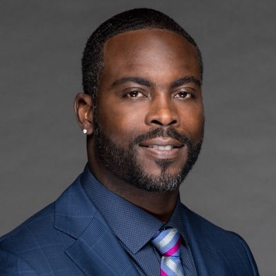 Co-Commish of Heavy Hitters! Ain’t nothing hitting harder than two Pits fight for their life’s! NOT THE REAL MIKE VICK