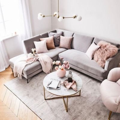 Uniquedgal's profile picture. 