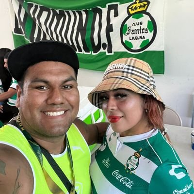 🇳🇬 Club Santos Laguna ⭐⭐⭐⭐⭐⭐
⚾Diablos Rojos del México 👹
💚💛Enamorado eterno de mi Shula 💛💚
💛Wendi y Gerardo💚