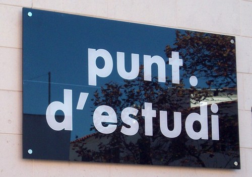 puntdestudi's profile picture. Clases de repaso.
Inglés adultos con profesores nativos.
Preparación de exámenes EOI - Cambridge
C/San Manuel, 69A de Maó
 971 367776