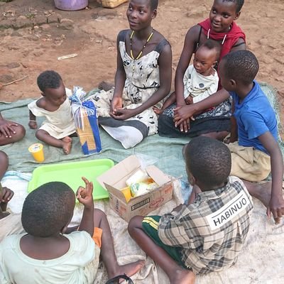 Kasozibashir962's profile picture. This is the Nanyonjo orphanage foundation taking care of homeless , disabled and orphan children MAY THE LORD BE WITH YOU ALL🙏🙏