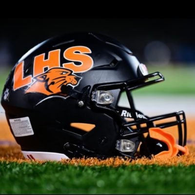 The Official Twitter Page of the Libertyville Wildcats Varsity Football Team #SKOCATS 🐾 #SpeciaLville 🧡 #Project153 🖤