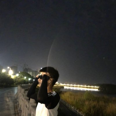 heshuishui321's profile picture. 