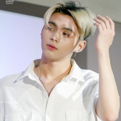 Hanggang Dulo 💜
#VXON_PATRICK focus 🐿️💛
Check media for photos 📸
