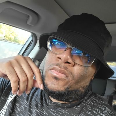 Sports (Rams & Pacers), manga/anime dude. Everyone carries scars on their heart, if they didn't they would be one shallow soul.
I like my sandwiches' dry!
