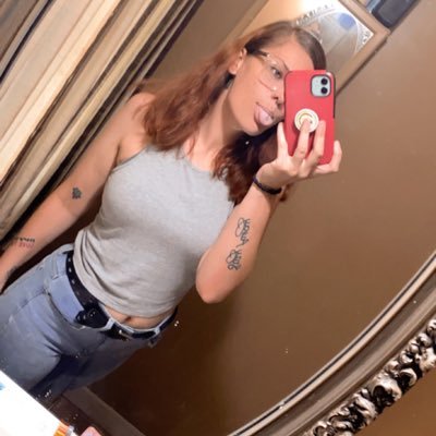 snail_toes's profile picture. 24